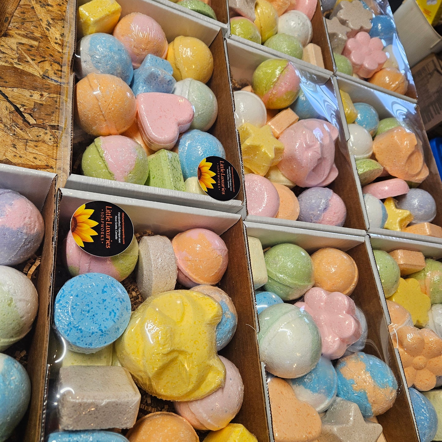 3 lb Box of Bath Bombs!