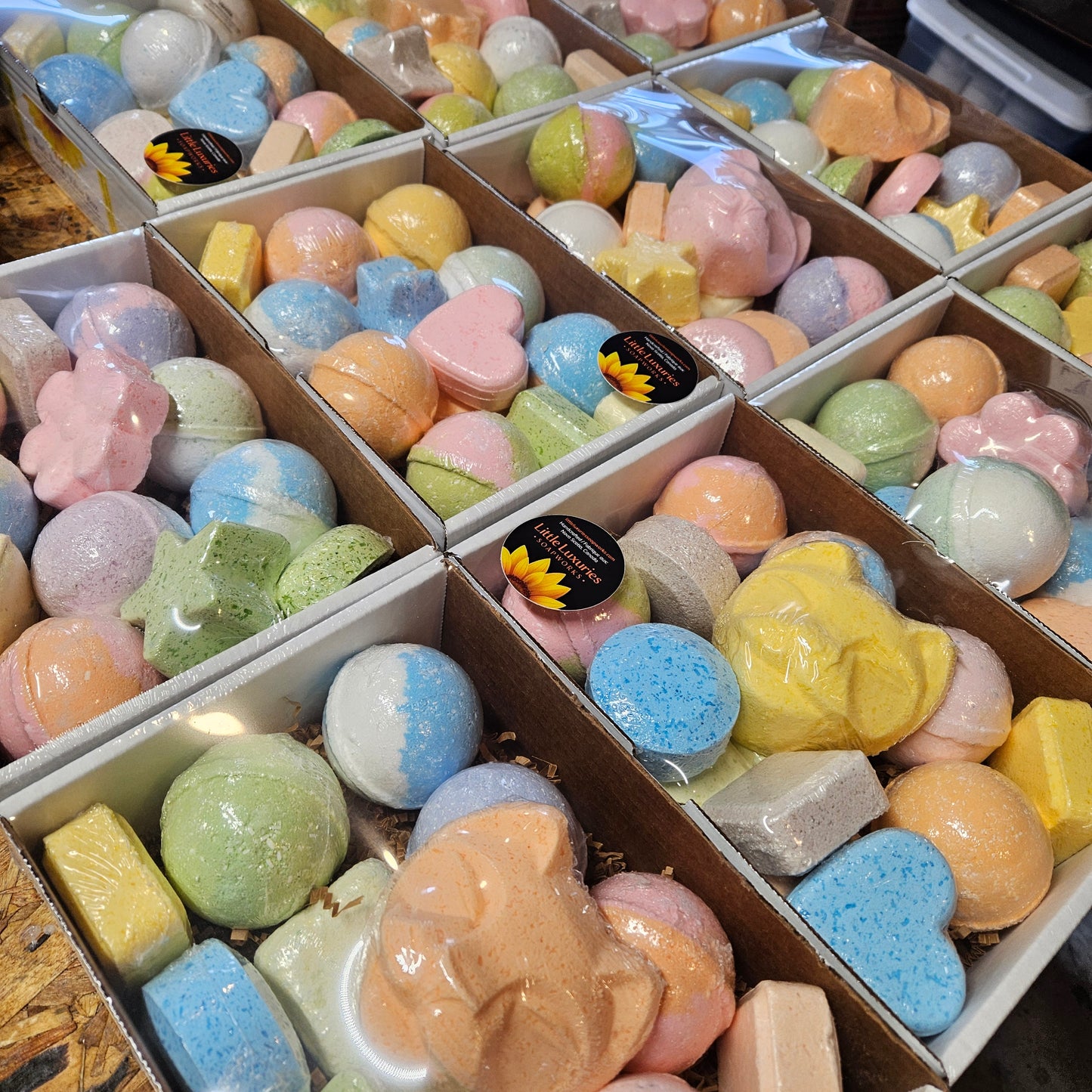 3 lb Box of Bath Bombs!